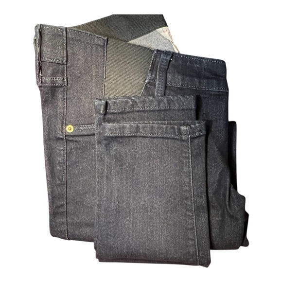 Side Panel Maternity Jeggings in Dark Wash - Isabel Maternity - Picture 6 of 9